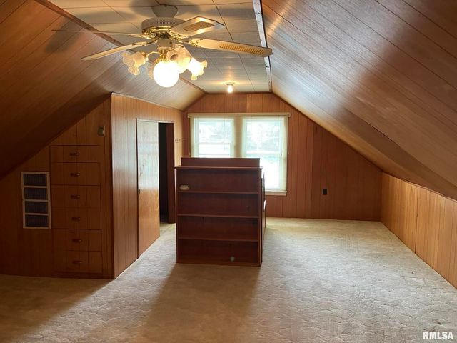 1516 CHESTNUT Street, Quincy, IL 62301