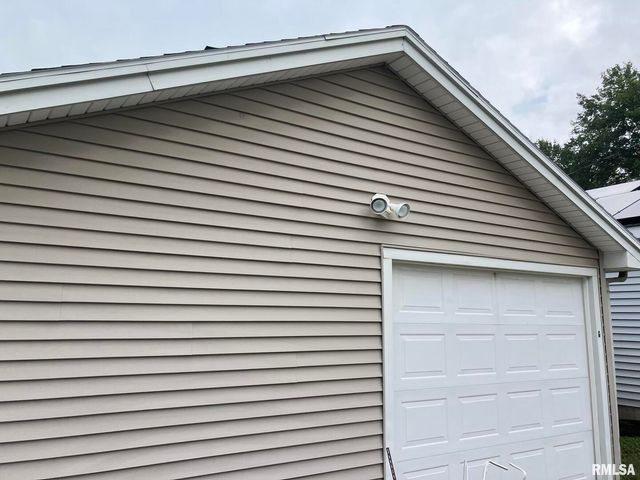 1516 CHESTNUT Street, Quincy, IL 62301