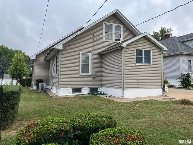 1516 CHESTNUT Street, Quincy, IL 62301