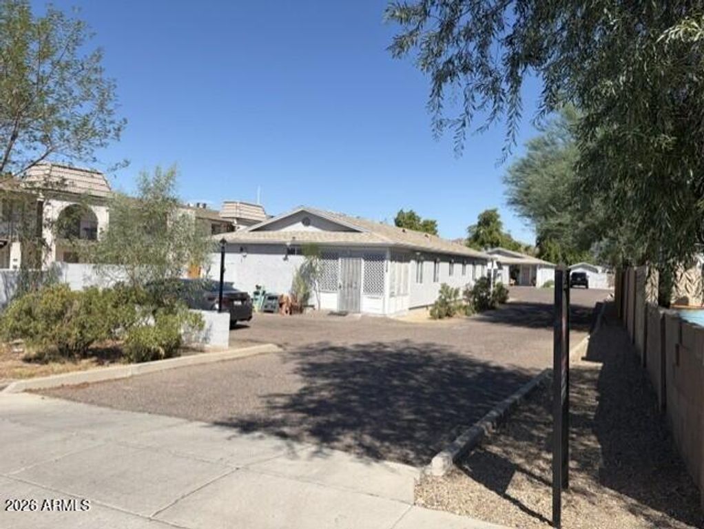 1228 E MOUNTAIN VIEW Road E 1-4, Phoenix, AZ 85020 — exterior