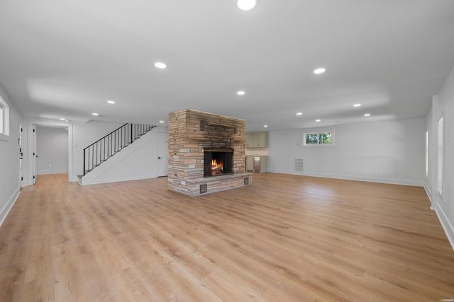 186 Riverside Drive, Hot Springs, AR 71913