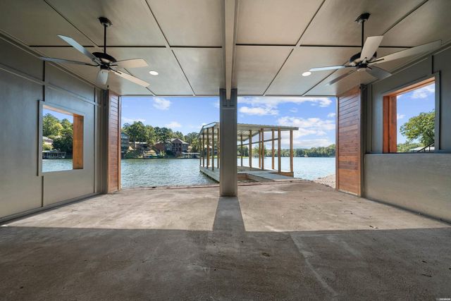 186 Riverside Drive, Hot Springs, AR 71913