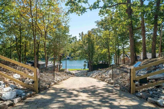 186 Riverside Drive, Hot Springs, AR 71913