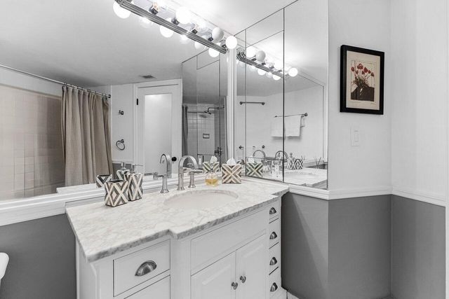 5420 N Ocean Drive 1605, Singer Island, FL 33404