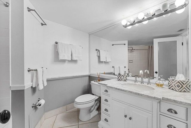 5420 N Ocean Drive 1605, Singer Island, FL 33404