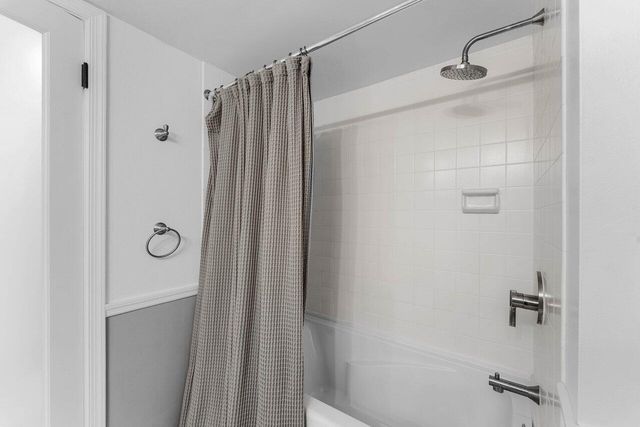 5420 N Ocean Drive 1605, Singer Island, FL 33404