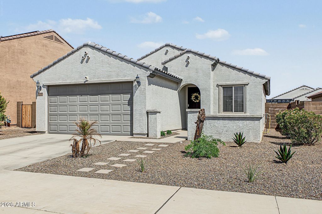 215 S 191ST Drive, Buckeye, AZ 85326 — photo 2