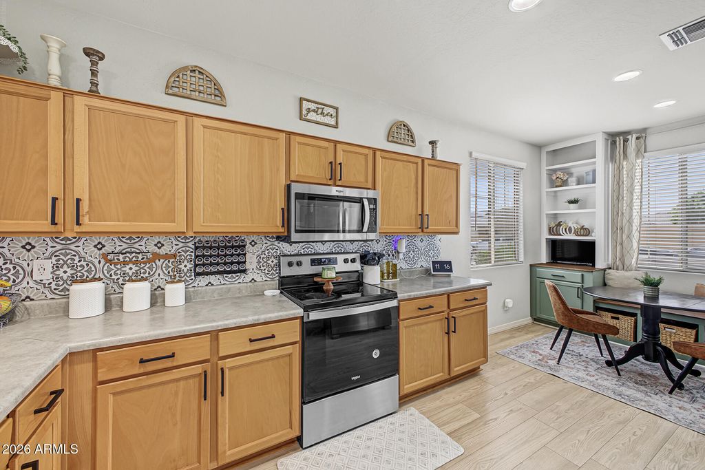 215 S 191ST Drive, Buckeye, AZ 85326 — photo 5
