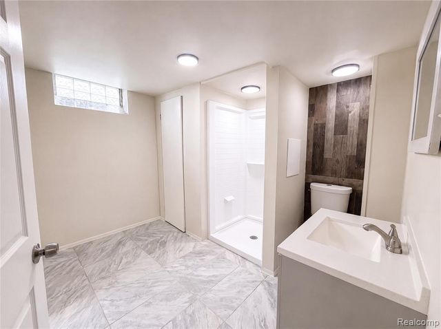 28832 Kaufman Street, Roseville, MI 48066