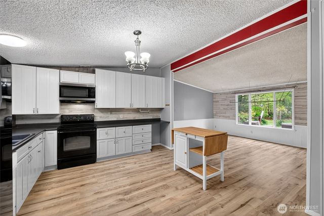 36412 86th Avenue Ct E, Eatonville, WA 98328
