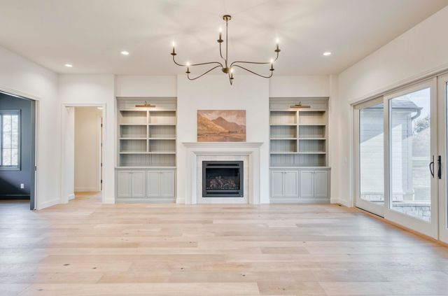 5736 S Foxboro Trail, Springfield, MO 65804