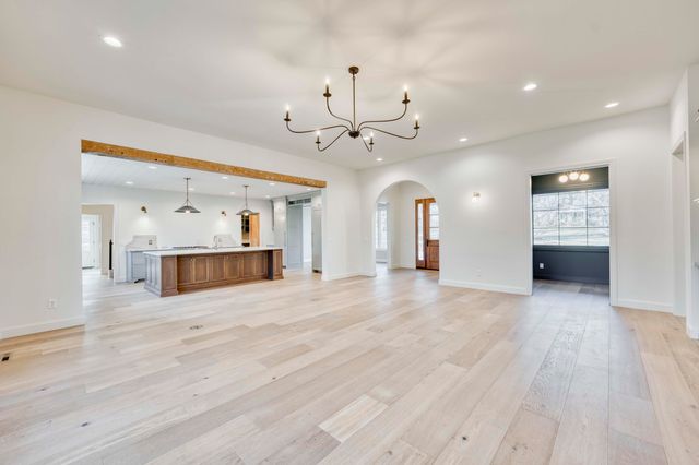 5736 S Foxboro Trail, Springfield, MO 65804