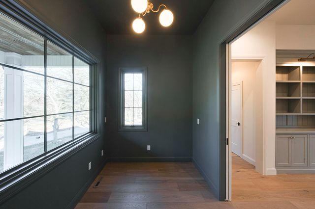 5736 S Foxboro Trail, Springfield, MO 65804