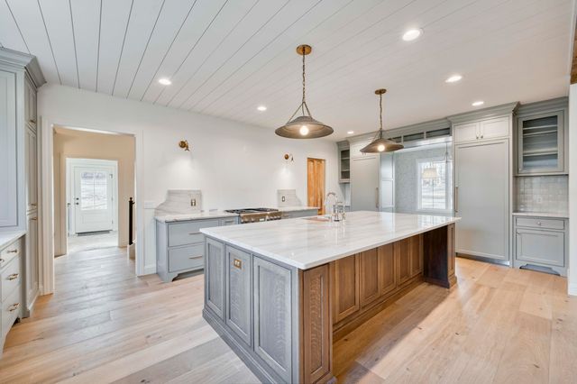 5736 S Foxboro Trail, Springfield, MO 65804