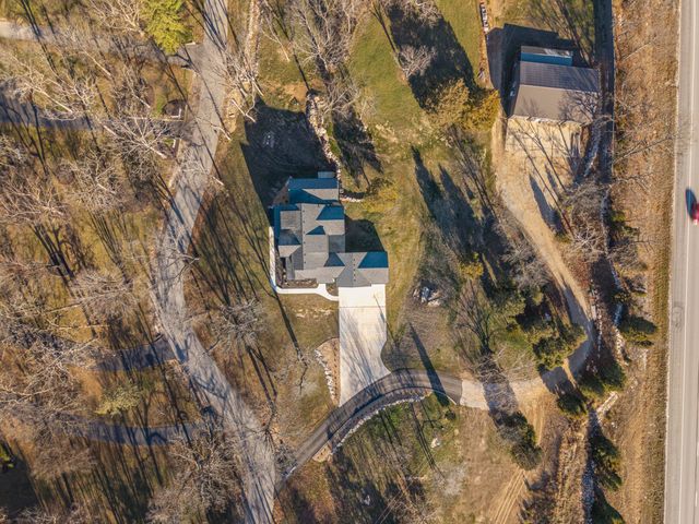 5736 S Foxboro Trail, Springfield, MO 65804