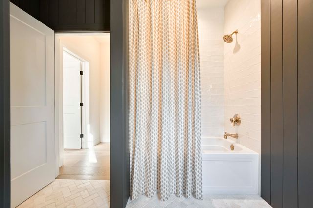 5736 S Foxboro Trail, Springfield, MO 65804