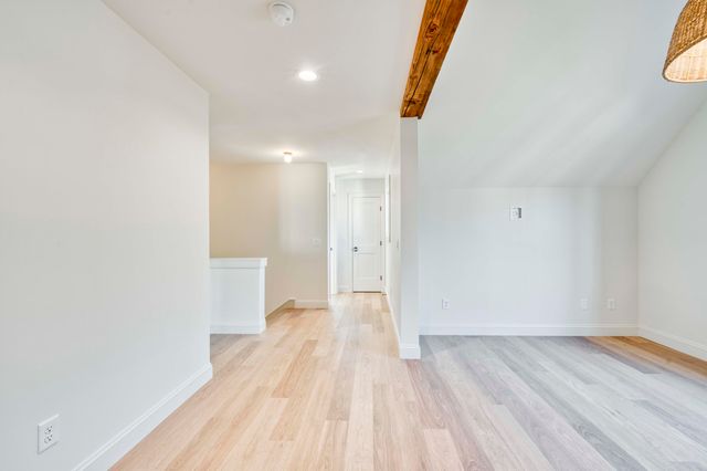 5736 S Foxboro Trail, Springfield, MO 65804