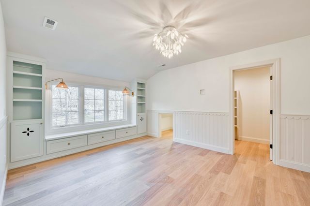 5736 S Foxboro Trail, Springfield, MO 65804