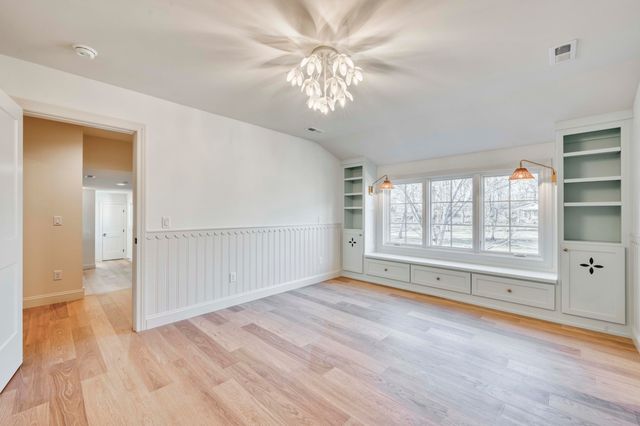 5736 S Foxboro Trail, Springfield, MO 65804