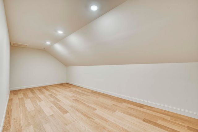 5736 S Foxboro Trail, Springfield, MO 65804