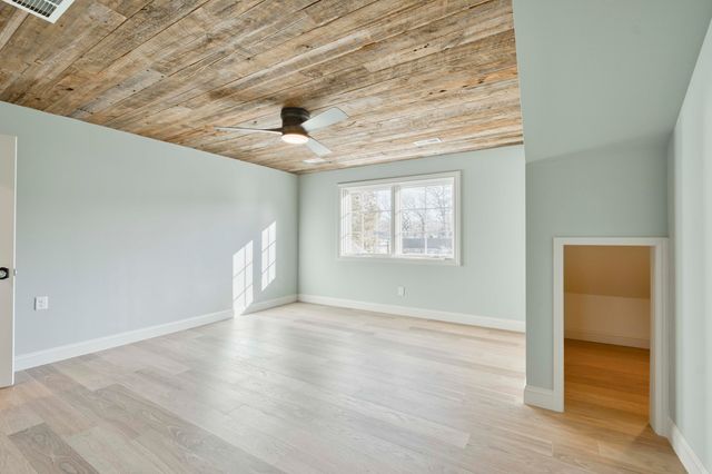 5736 S Foxboro Trail, Springfield, MO 65804