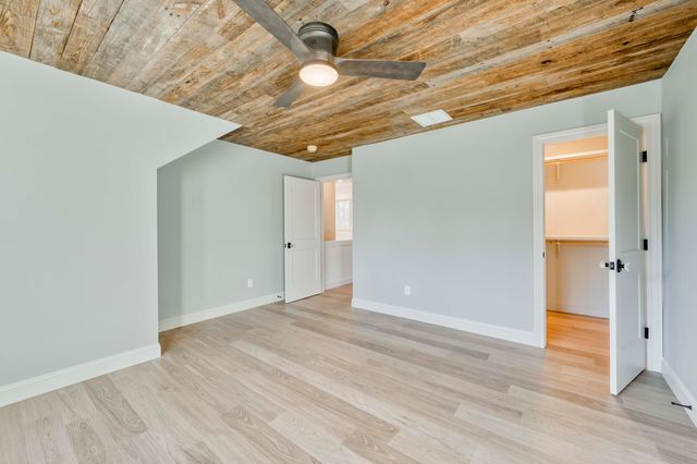 5736 S Foxboro Trail, Springfield, MO 65804