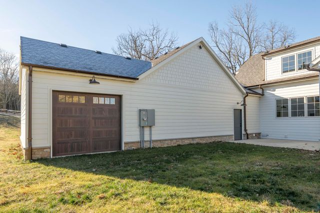 5736 S Foxboro Trail, Springfield, MO 65804