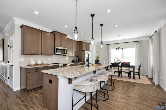 7219 Fox Glen Circle SE, Owens Cross Roads, AL 35763