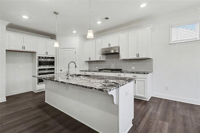 375 Plainfield Street, Fayetteville, GA 30215