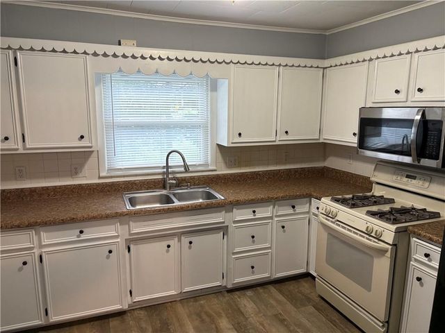 12217 H Highway, Prathersville, MO 64024