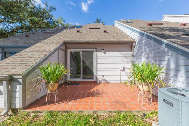 5203 PINE MILL COURT, Temple Terrace, FL 33617