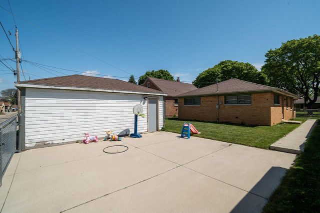 4861 N 66th STREET, Milwaukee, WI 53218