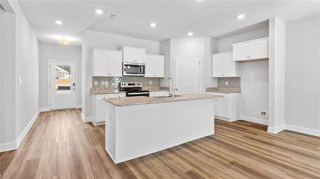 7369 Hawkins Manor N, Mobile, AL 36695