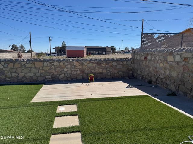 4124 EDGAR PARK Avenue, El Paso, TX 79904