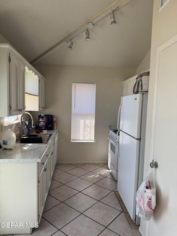 4124 EDGAR PARK Avenue, El Paso, TX 79904