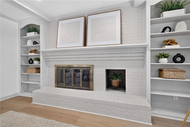 892 Bishopsgate LN, Virginia Beach, VA 23452