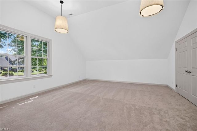 892 Bishopsgate LN, Virginia Beach, VA 23452