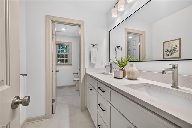 892 Bishopsgate LN, Virginia Beach, VA 23452