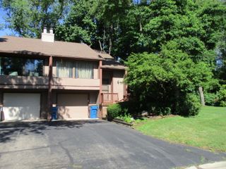 2376 Strathmore Street, Oshtemo Twp, MI 49009