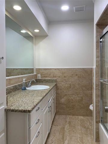 5818 E University Boulevard 233, Dallas, TX 75206