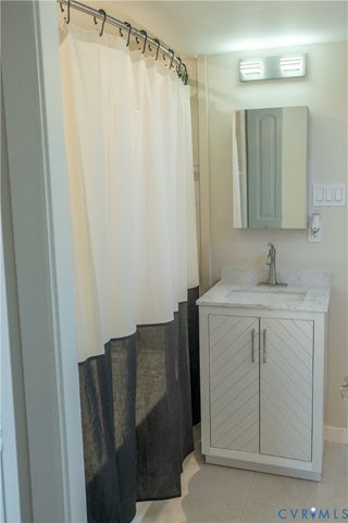 2855 Hartman St, Richmond, VA 23223