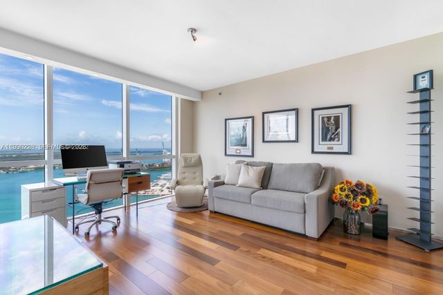 450 Alton Rd 3303, Miami Beach, FL 33139