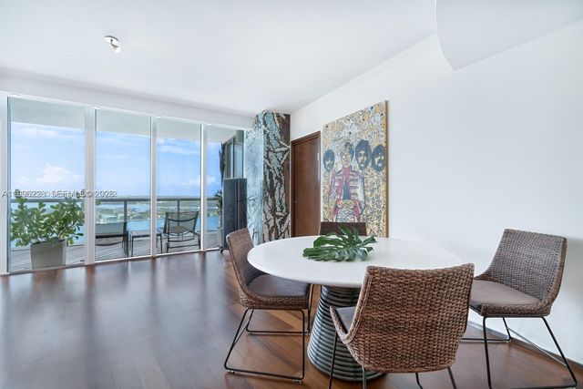 450 Alton Rd 3303, Miami Beach, FL 33139