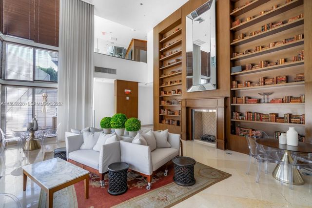 450 Alton Rd 3303, Miami Beach, FL 33139