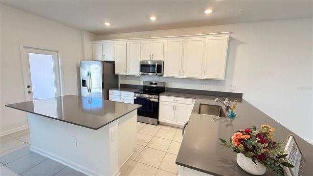 2675 CANDIED APPLE ALLEY, Kissimmee, FL 34744