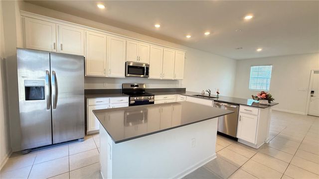 2675 CANDIED APPLE ALLEY, Kissimmee, FL 34744