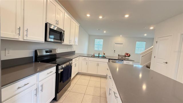 2675 CANDIED APPLE ALLEY, Kissimmee, FL 34744