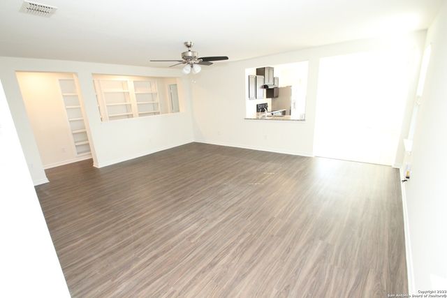 14622 Achilles Dr, San Antonio, TX 78245