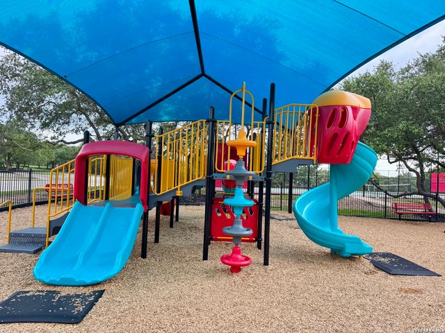330 Redbird Song, San Antonio, TX 78253