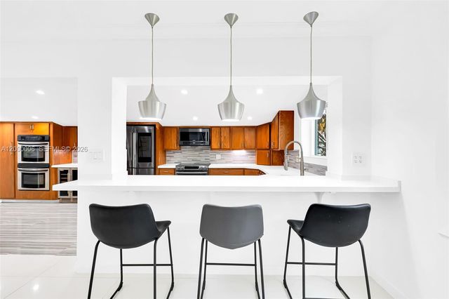 1104 NE 85th St, Miami, FL 33138